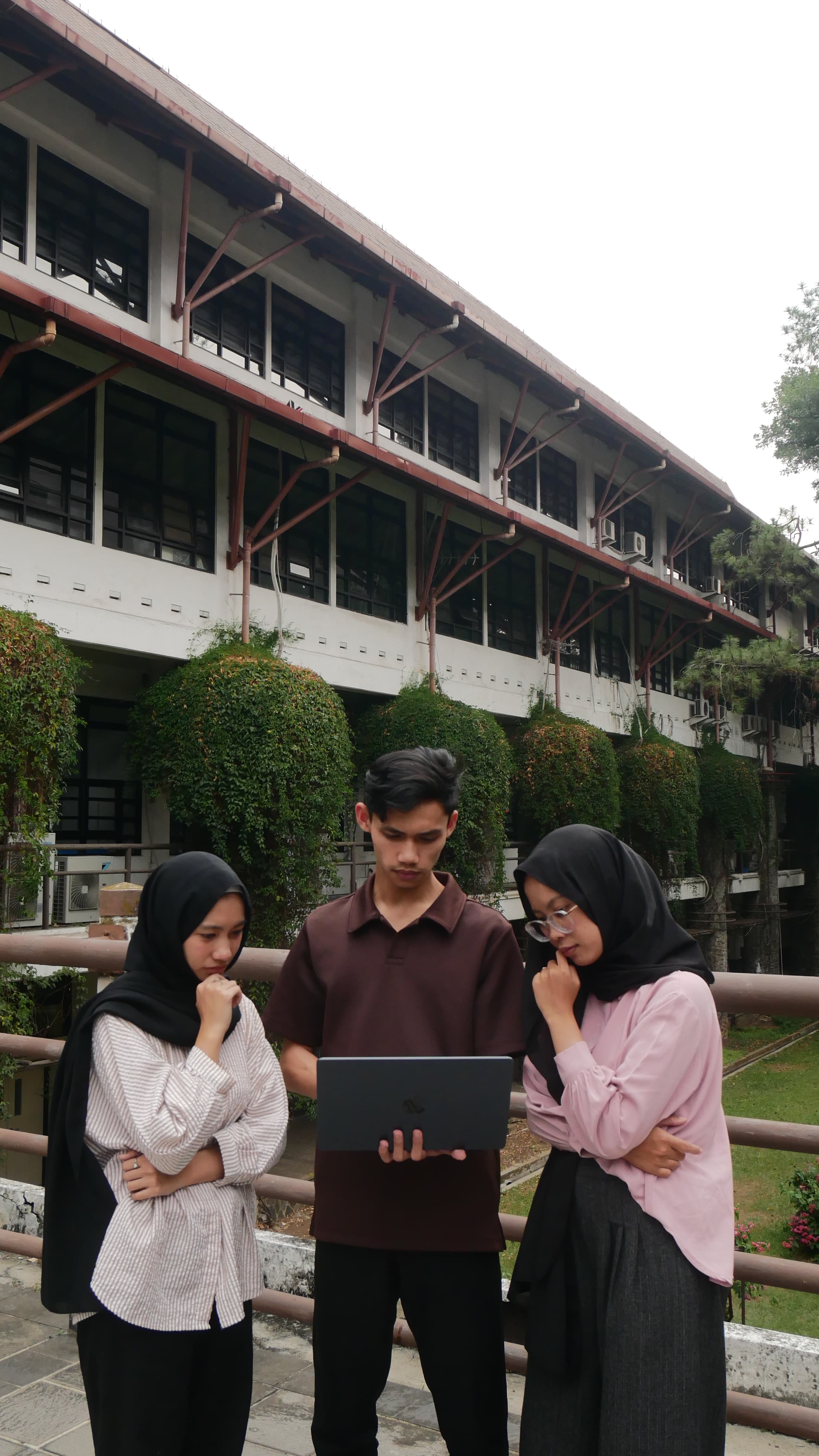 Tutor Naskala sedang mengajar